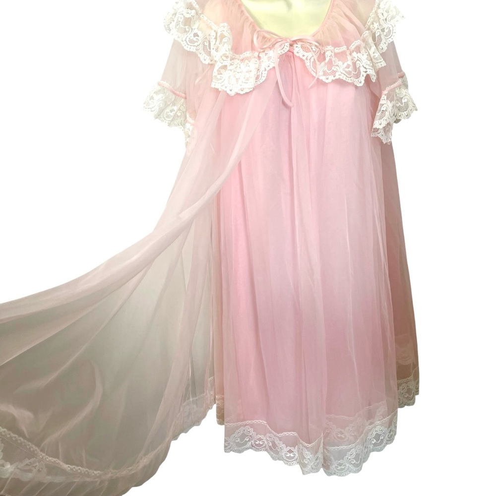 Pink and Lace 1960s Penoir Negligee Set 🩷😍 - Picture 4 of 9
